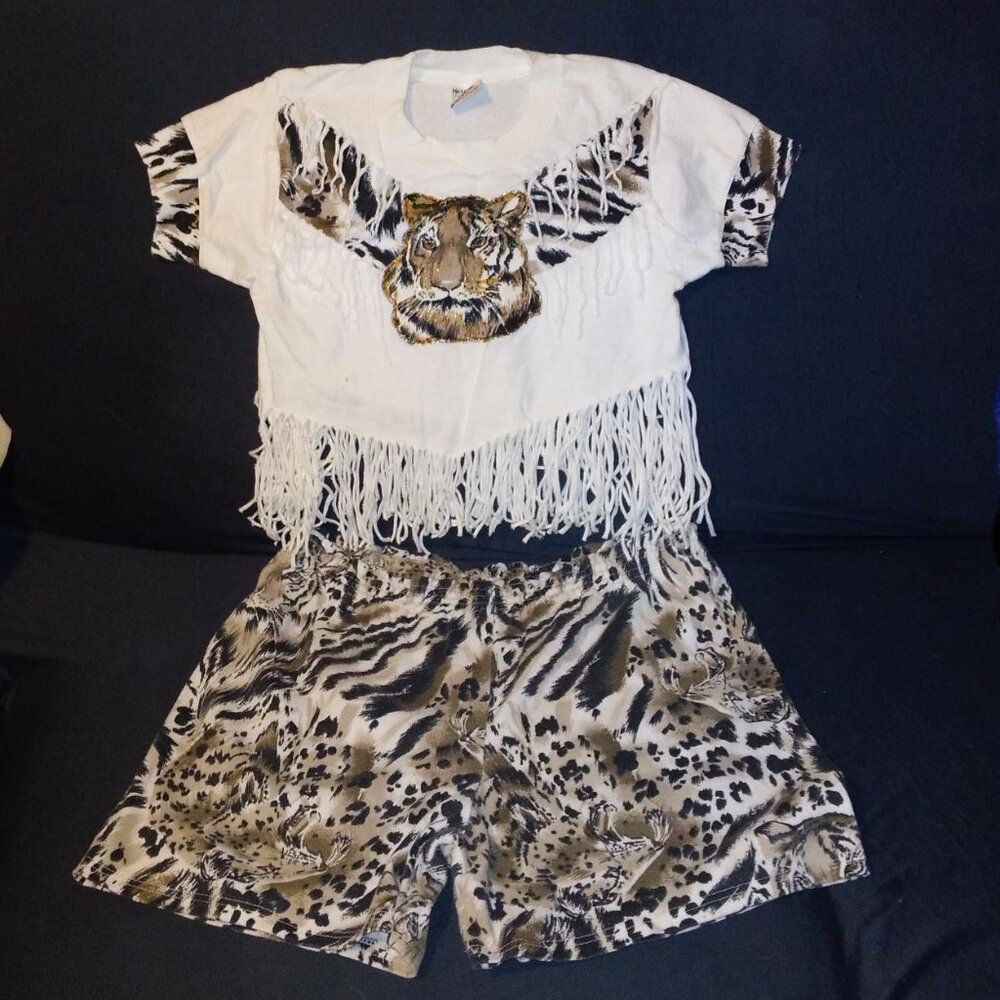 Vintage Tiger Shirt & Shorts Outfit – Size 10-12